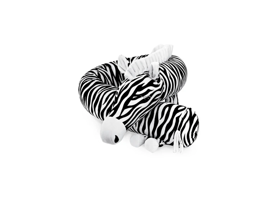Długi zwinięty ochraniacz do łóżeczka zebra, czarno-biała dekoracja.
