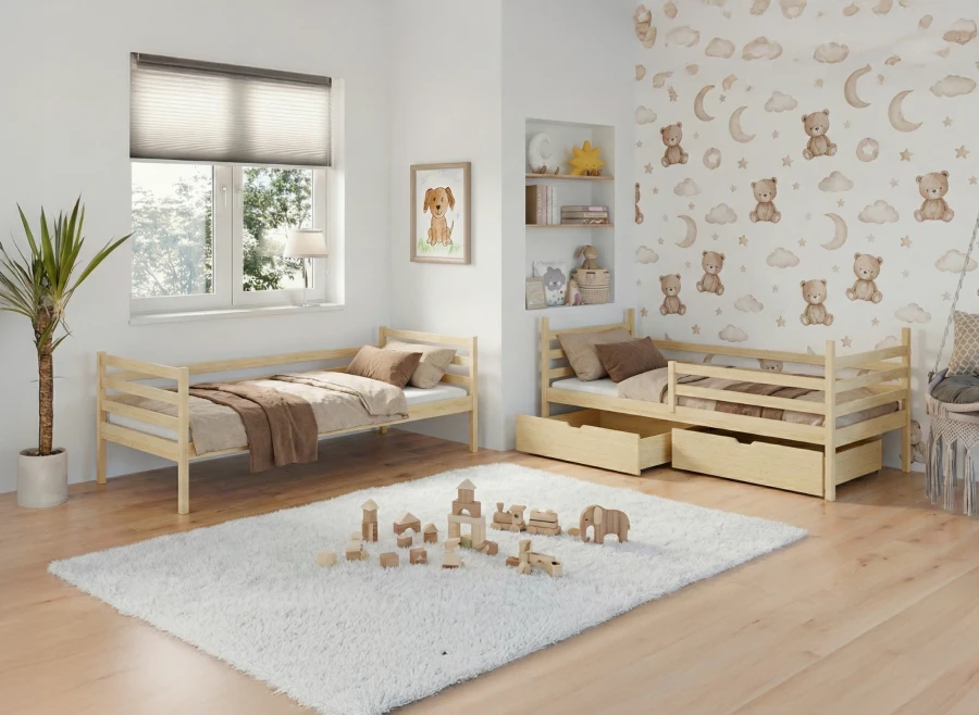 Zestaw dwóch łóżek dziecięcych z drewna sosnowego w skandynawskim stylu.